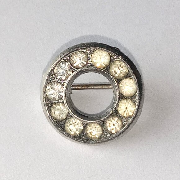 Jewelry - Small Vintage Circle Rhinestone Pin